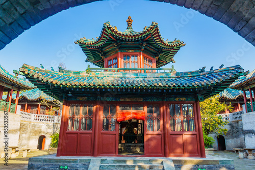 Obraz na plátně Taoist Temple with Glazed Tile Roofs in Taiyuan, Shanxi Province