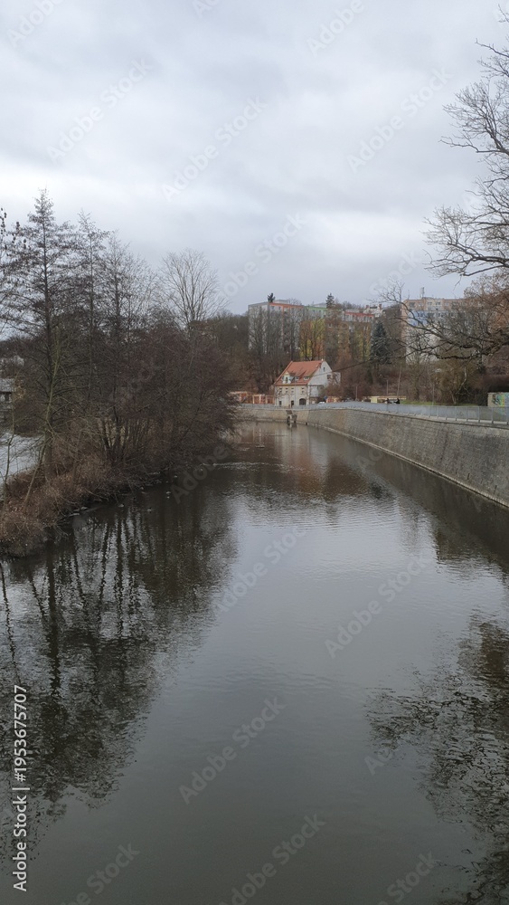 Fototapeta premium river in the city