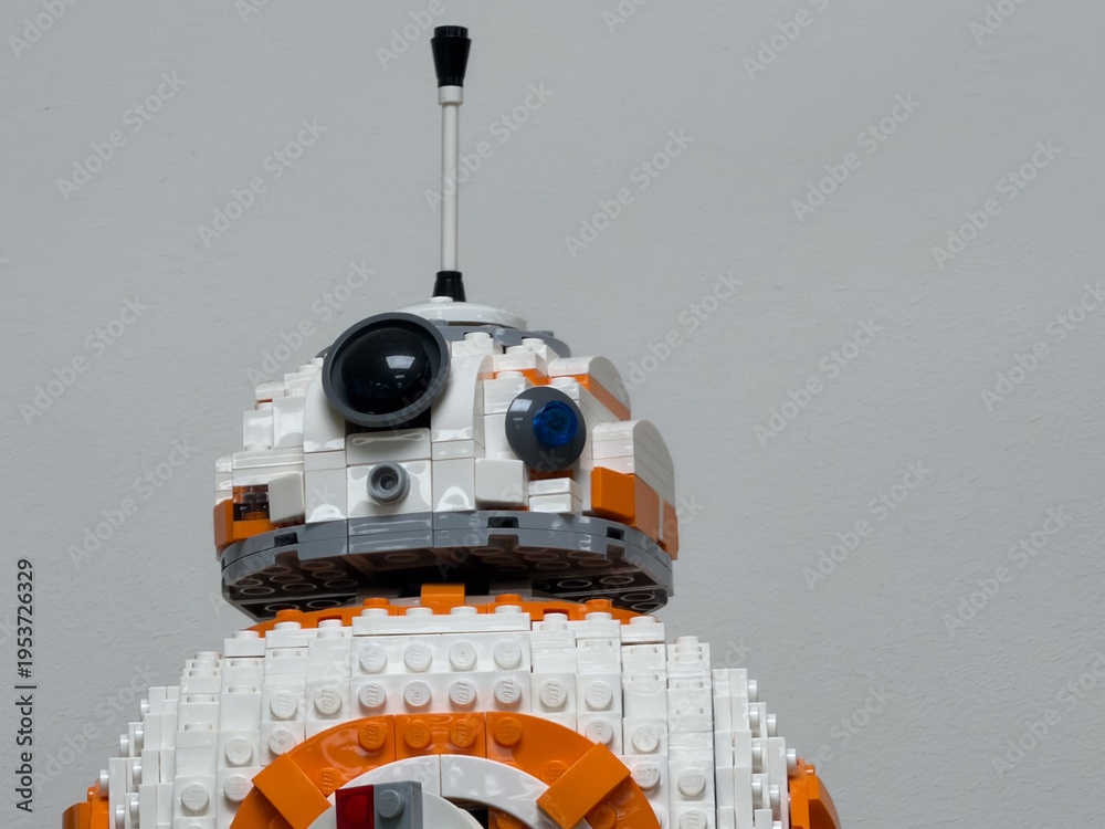Obraz premium Lego bb-8 droid close-up