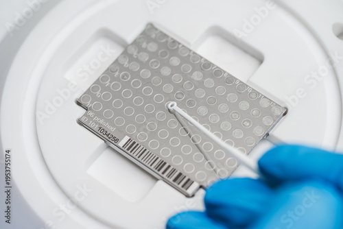 Photos Glass Plate Labeled With Barcode For Tracking