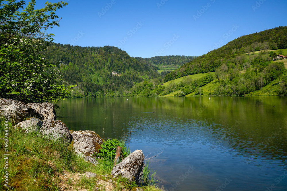 Fototapeta premium Le lac de Biaufond à la frontière Franco-Suisse