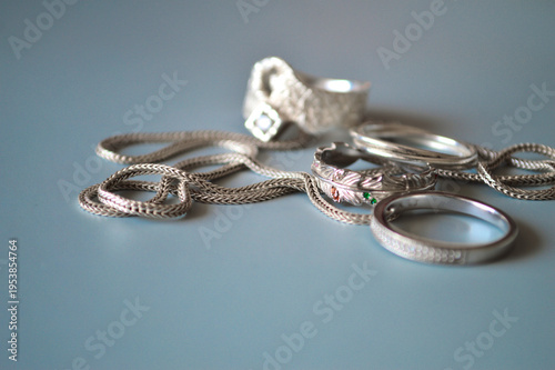 Canvastavla Elegant silver jewelry collection featuring detailed handcrafted rings and a del