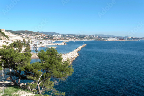 Tableau sur toile Jardin de Corbières, L’estaque, Plage de la Lave Marseille, France