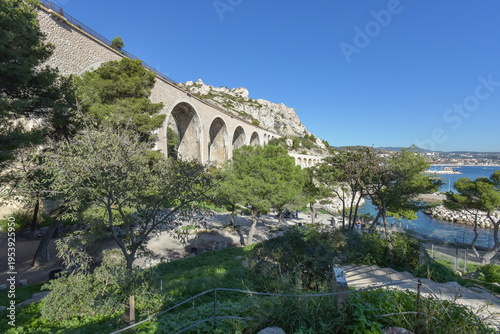 Foto Jardin de Corbières, L’estaque, Plage de la Lave Marseille, France