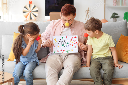 Father and his children wit...