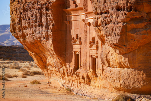 Tableau sur toile The majestic Jabal AlAhmar monolithic tombs in Hegra, AlUla, Saudi Arabia