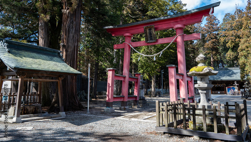 Fotografía 神社の鳥居　長野県
