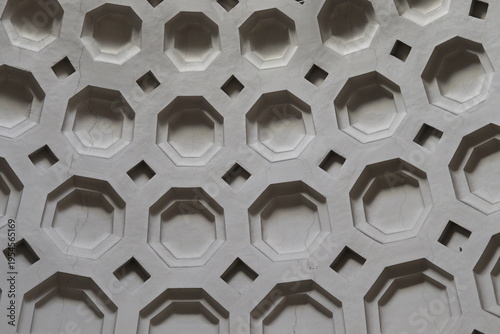 Obraz na plátně Geometrical Pattern Detail of the Dome Ceiling at the San Bernardo alle Terme Ch