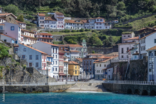 Canvastavla Cudillero: El Anfiteatro del Cantábrico y su puerto