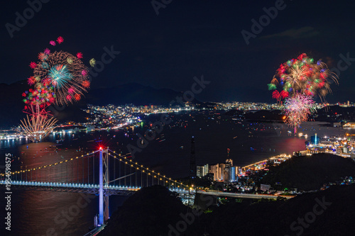Wallpaper Mural 火の山公園展望台から望む関門海峡花火大会 Torontodigital.ca