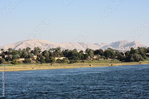 Veduta del territorio Egiziano durante una crociera sul Nilo