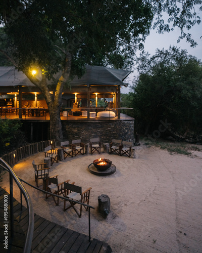 safari living