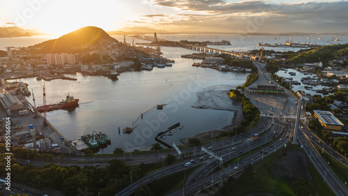 Tableau sur toile Ponte Rio Niterói, vista da Guanabara, lado do pedágio.