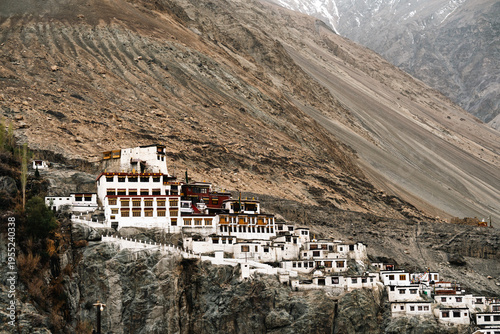 Leh ladakh india travel tou...