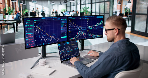 Quadro su tela Dedicated Stock Trader Monitoring Market Trends Across Several