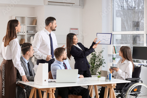 Group of business people wi...