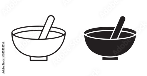 Bowl of soup icon. Vector illustration isolated on white.