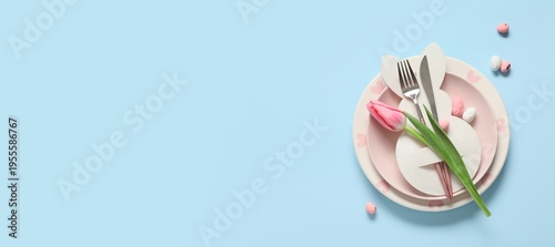 Easter table setting with p...
