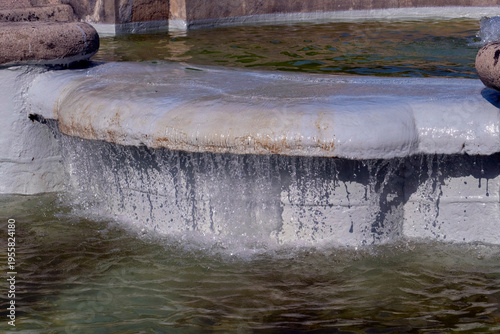 Картината върху платно Wasseranlage, Wasserparadies unterhalb des Merkur Berges in Baden-Baden mit Spri