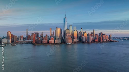 Wallpaper Mural Aerial Hyperlapse view of Manhattan  Torontodigital.ca
