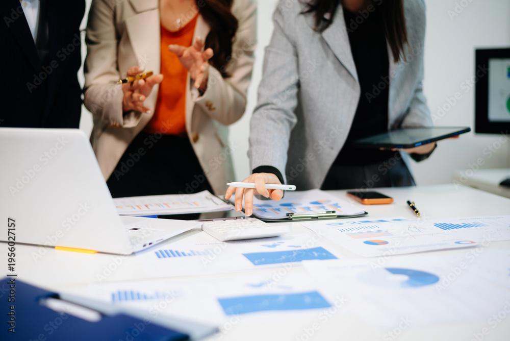 © laddawan - Business people meeting at office writing notes about sticky notes Laptop,tablet Planning and Brainstorming Strategies of Colleagues in office. © laddawan - Business people meeting at office writing notes about sticky notes Laptop,tablet Planning and Brainstorming Strategies of Colleagues in office.