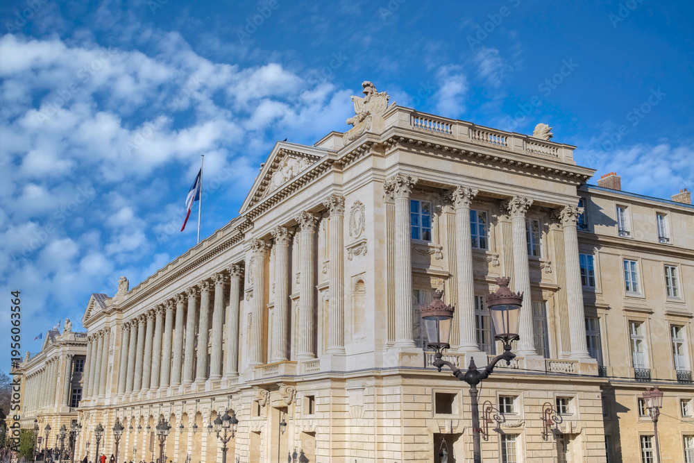 Obraz premium Paris, ancient building on the place de la Concorde