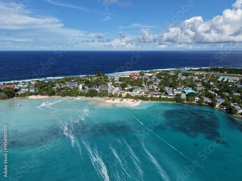 Fotografie FUNAFUTI, TUVALU - MARCH 2026: Heavy machinery working on the TCAP_1B coastal adaptation project to reclaim land on the lagoon side, led by UNDP to combat sea-level rise