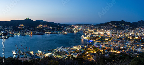 Tableau sur toile Magical hour night view of Nagasaki city and harbor from Mt