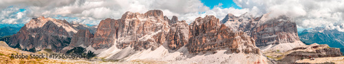 Foto Profilo di montagne nei dintorni di Cortina d'Ampezzo