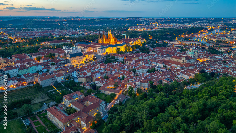 Obraz premium Sunset panorama view of Hradcany from Petrin hill in Prague, Cze
