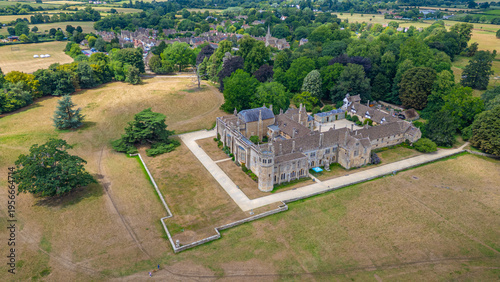 Schilderij op canvas Panorama view of Lacock abbey in England