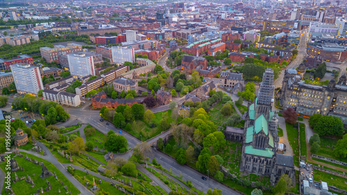 Foto Sunset view of Glasgow cathedral in Scotland