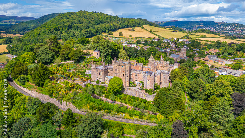 Obraz premium Panorama view of Dunster castle in England