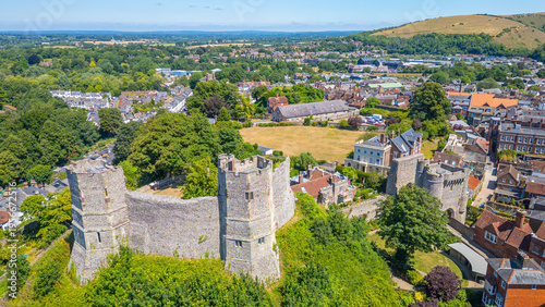 Bild auf Leinwand Lewes castle during a sunny day im England