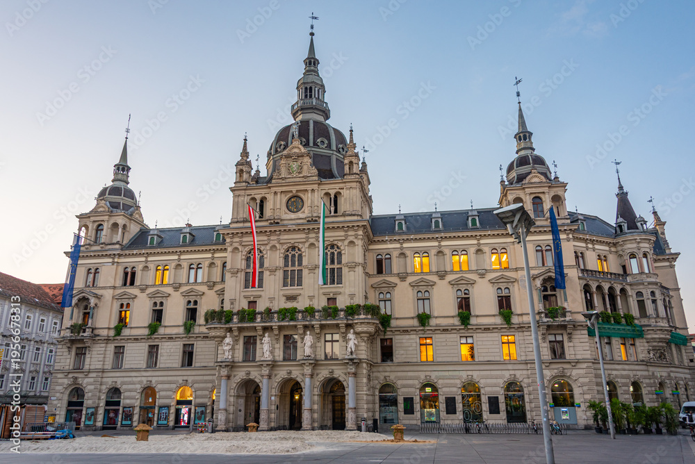 Fototapeta premium Sunrise view of the town hall in graz, Austria