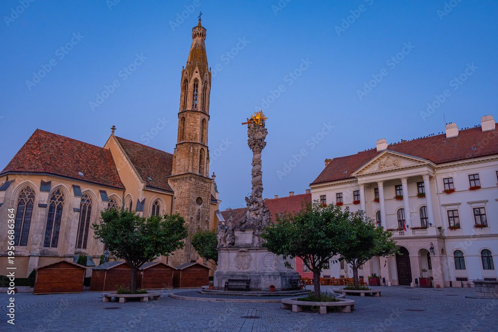 Obraz premium Sunrise view of Fo ter in Sopron, Hungary
