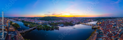 Canvastavla Sunset aerial view of Hradcany district in Prague, Czech republi