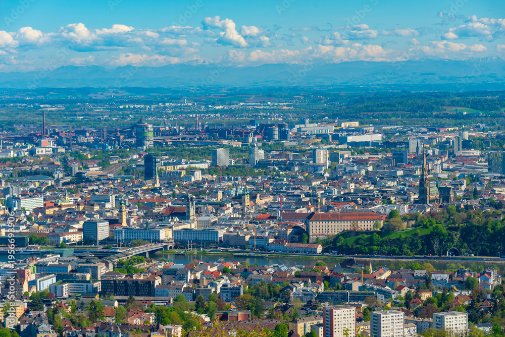 Fototapeta premium Panorama view of Linz from Postlingberg, Austria
