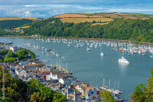 Canvastavla Panorama view of Dartmouth town in England