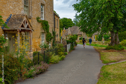 Фотография Historical houses of the Cotswolds region at Lower Slaughter, En