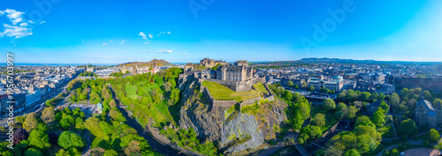 Photos Aerial view of Edinburgh castle in Scotland
