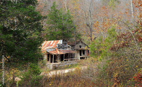 Foto Dilapidated and in Disrepair Buildings in Rush Arkansas