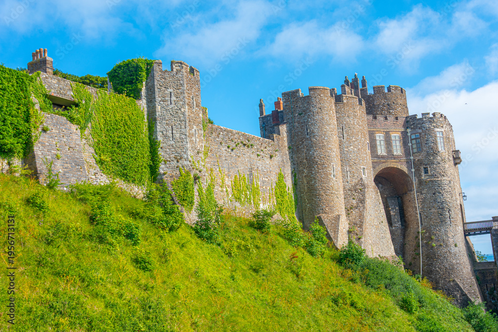 Fototapeta premium Summer day at Castle of Dover in England