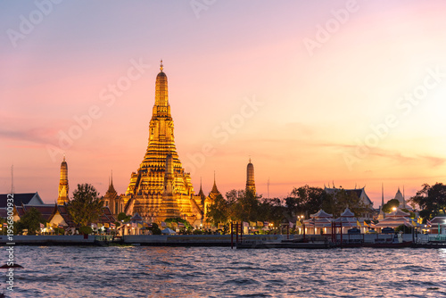 Canvastavla tourist attractions in the city park of Bangkok City, 
The most beautiful Viewpo