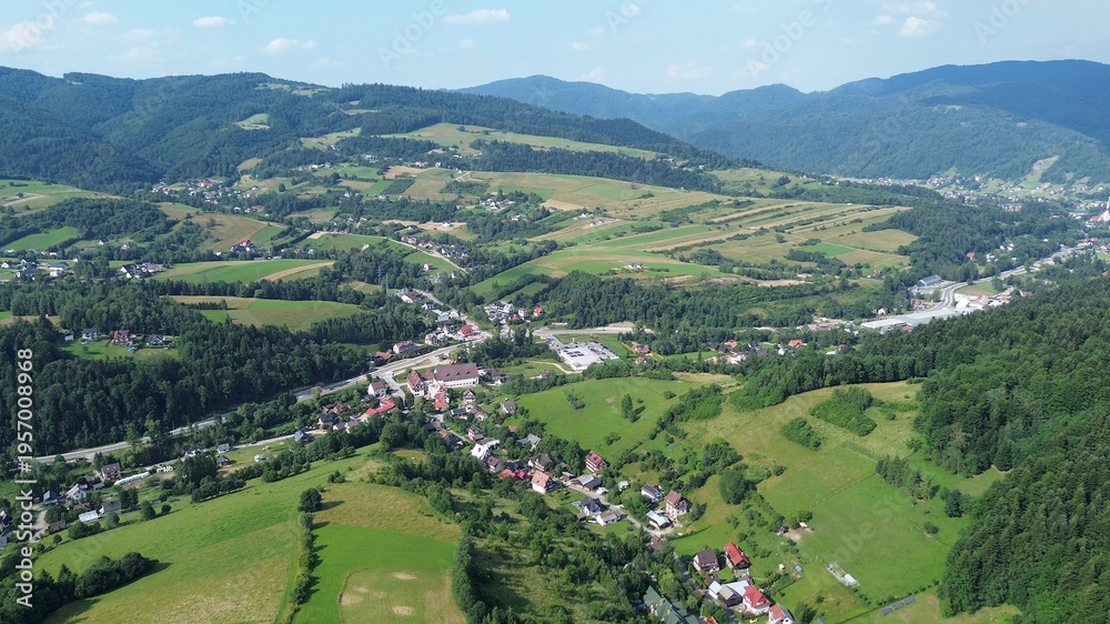 Obraz premium village in the mountains in Europe during golden hour