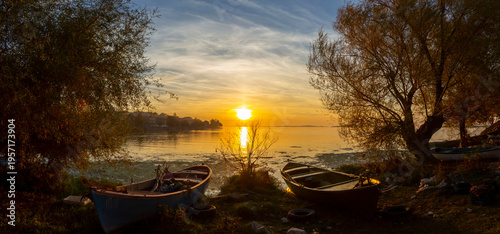 Lake Beyşehir and its scenery.