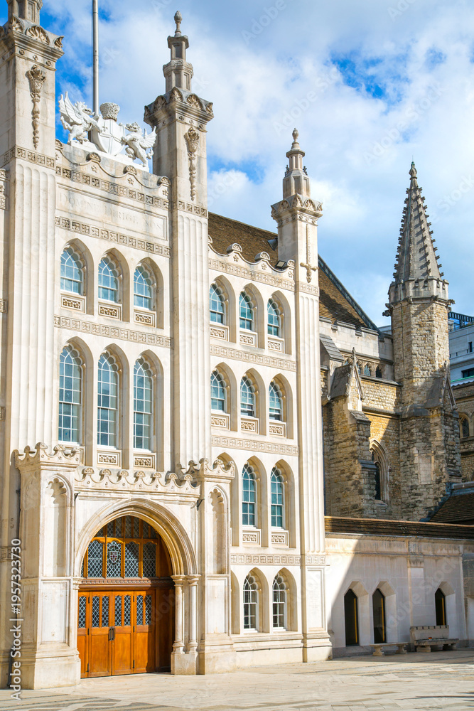 Fototapeta premium Guildhall Plaza with government buildings, Guildhall Art Gallery and St Lawrence Jewry. City of London 