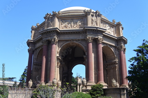 Blauer Himmel und der Palace of Fine Arts in San Francisco