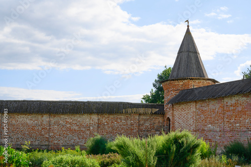 Fényképezés An old fortress wall with a tower in the Metropolitan Garden of the 17th century