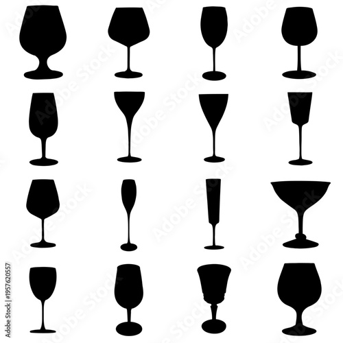 Copas de diferentes bebidas